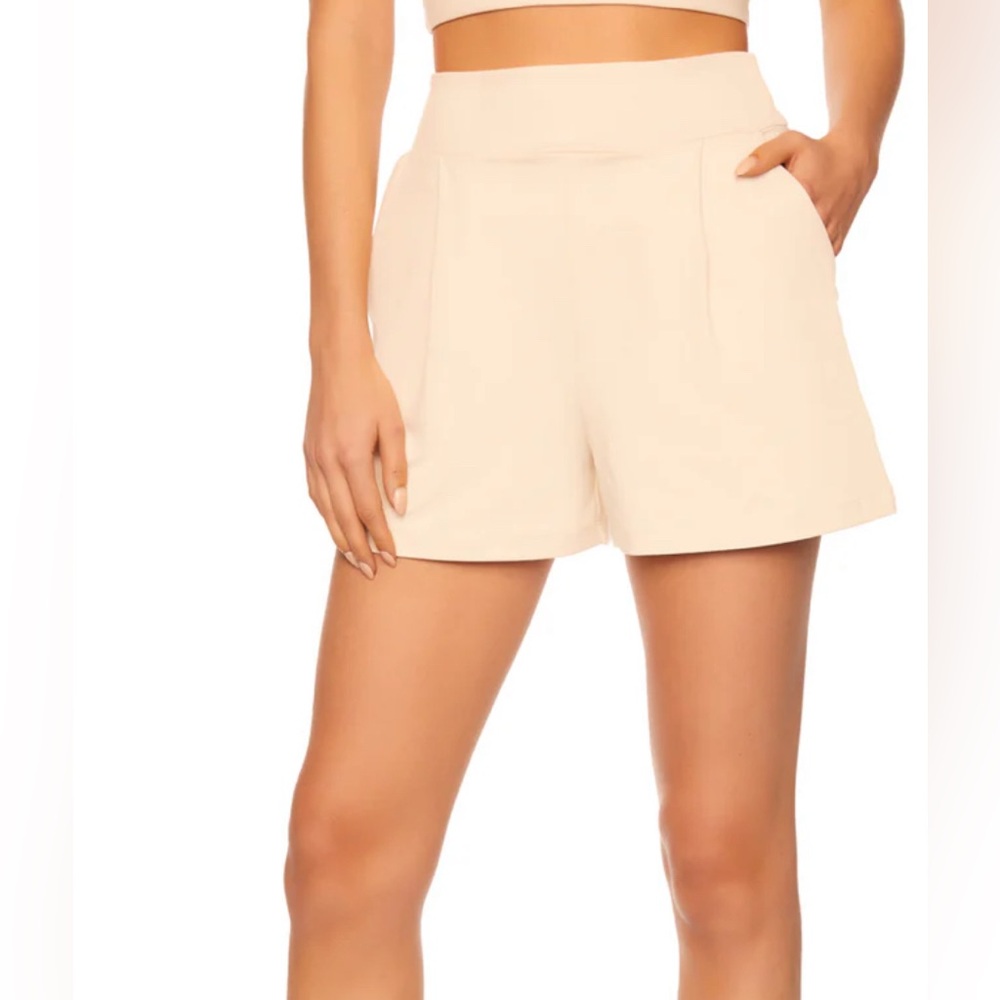 Susana Mónaco pleated short size medium